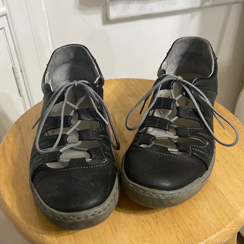 Lemon n’ Lime Laced Shoe Black and Gray size 39